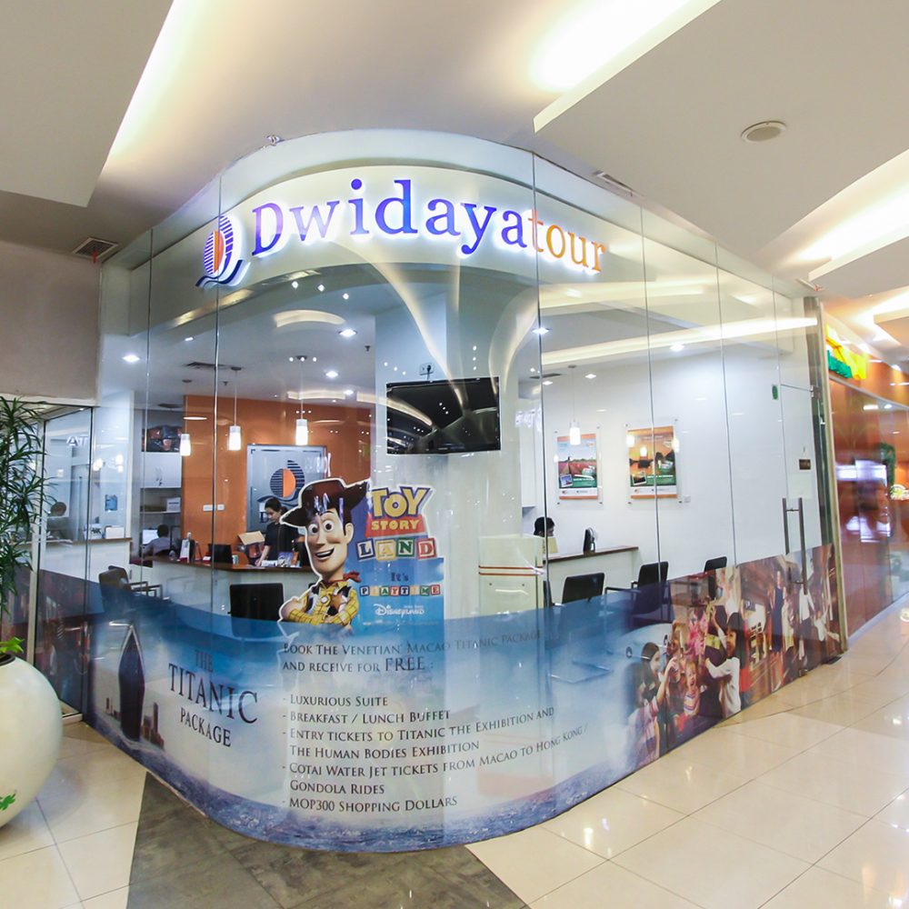 dwidaya tour and travel head office